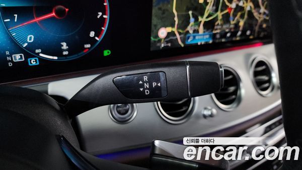 Mercedes-Benz E-Class 2021, фото 9