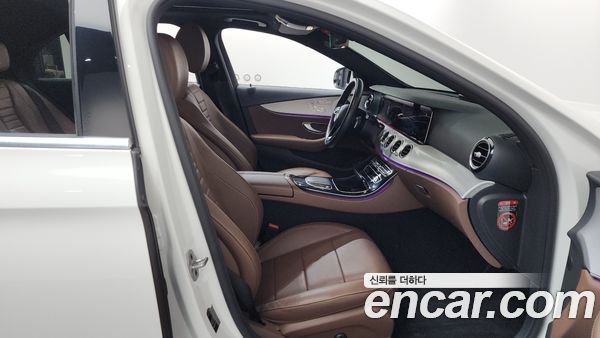 Mercedes-Benz E-Class 2021, фото 11