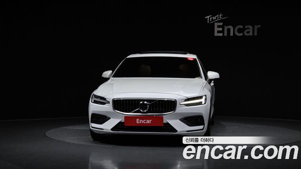Volvo S60 2021, фото 3