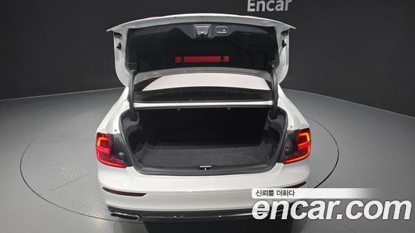 Volvo S60 2021, фото 20