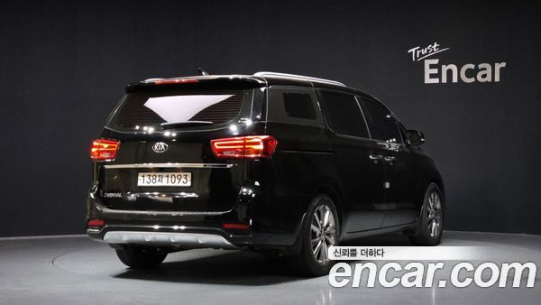 Kia Carnival 2020, фото 2