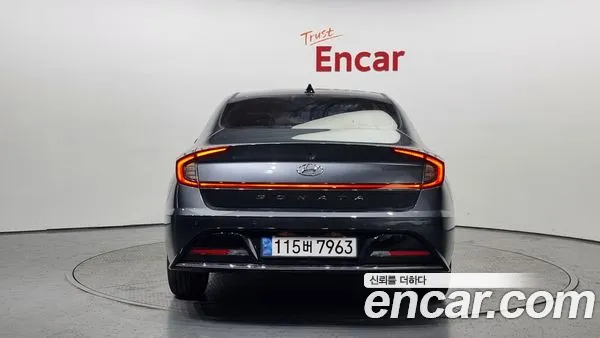 Hyundai Sonata 2022, фото 4