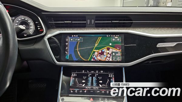 Audi A6 2021, фото 20