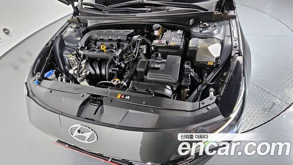 Hyundai Elantra 2022, фото 6