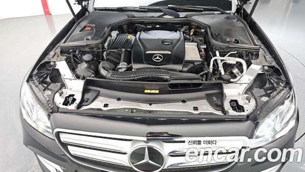 Mercedes-Benz E-Class 2020, фото 6