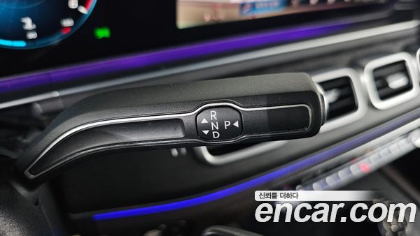 Mercedes-Benz GLS 2023, фото 9