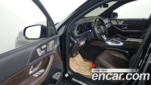 Mercedes-Benz GLS 2023, фото 10