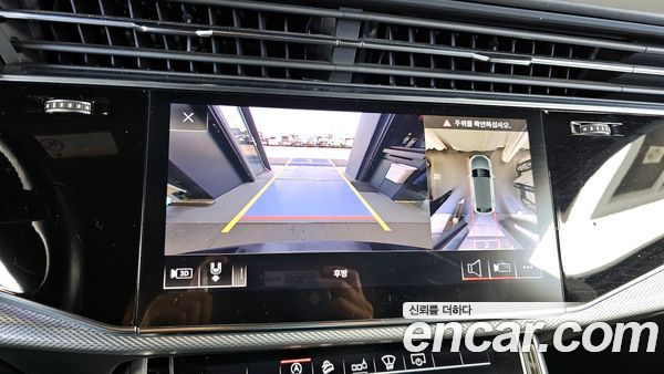 Audi Q8 2020, фото 15
