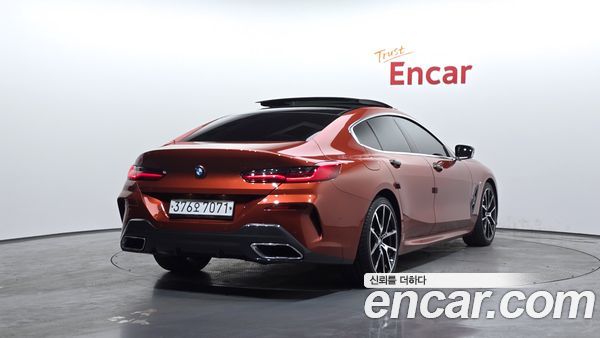 BMW 8 Series 2020, фото 2