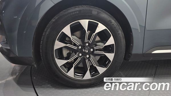 Kia Carnival 2021, фото 4