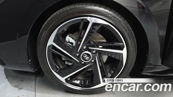 Hyundai Elantra 2021, фото 5