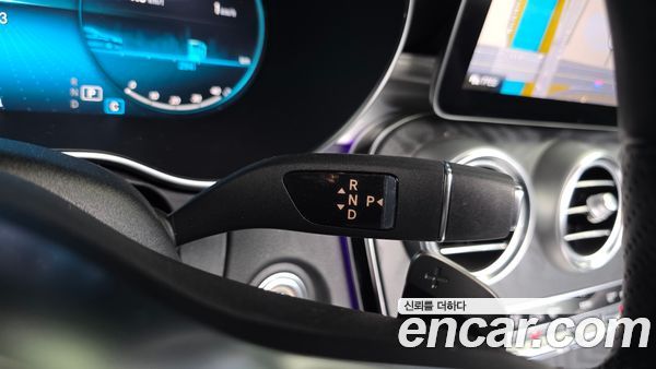 Mercedes-Benz C-Class 2023, фото 9