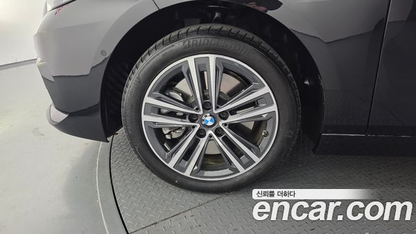 BMW 2 Series 2024, фото 5