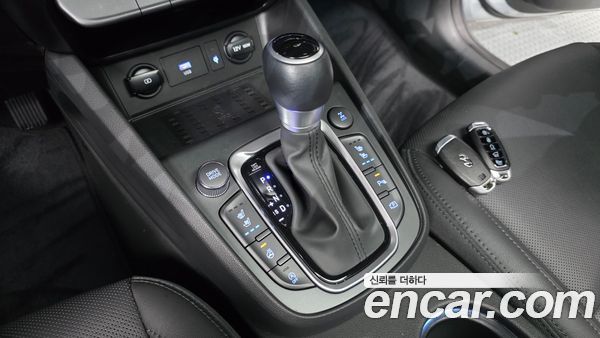 Hyundai Kona 2023, фото 9