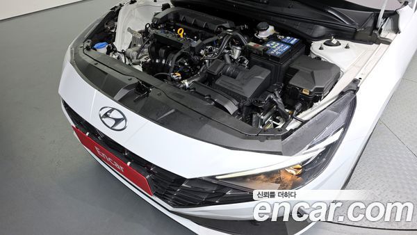 Hyundai Elantra 2022, фото 6
