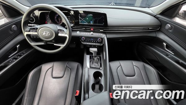 Hyundai Elantra 2022, фото 7