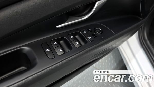 Hyundai Elantra 2022, фото 11