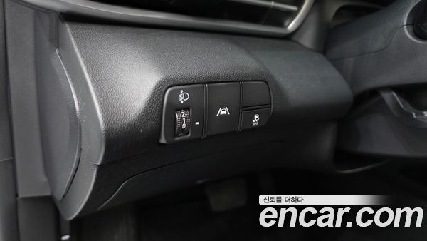 Hyundai Elantra 2022, фото 12