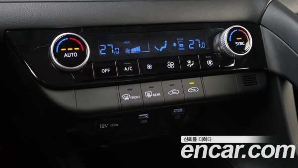 Hyundai Elantra 2022, фото 16