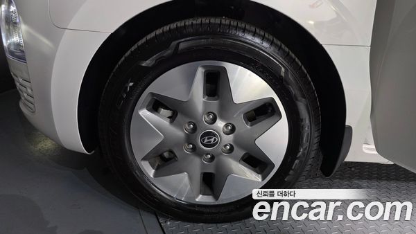 Hyundai Staria 2025, фото 5