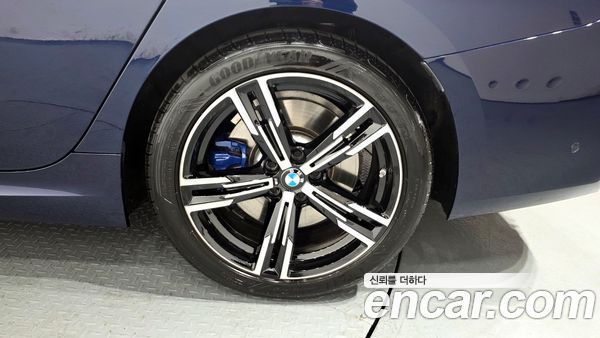 BMW 3 Series 2025, фото 5