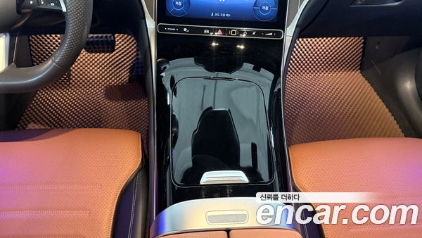Mercedes-Benz GLC 2024, фото 9