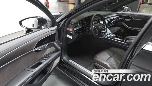 Audi A8 2023, фото 10