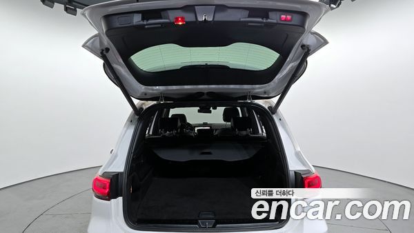 Mercedes-Benz GLB 2021, фото 20