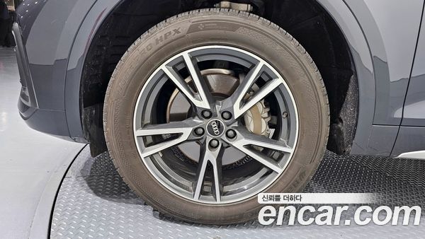 Audi Q5 2021, фото 5