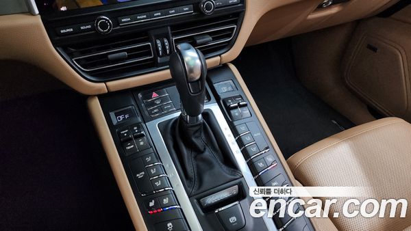 Porsche Macan 2021, фото 9