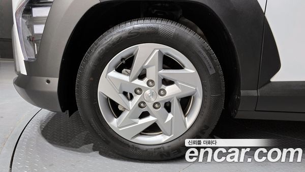 Hyundai Kona 2025, фото 5