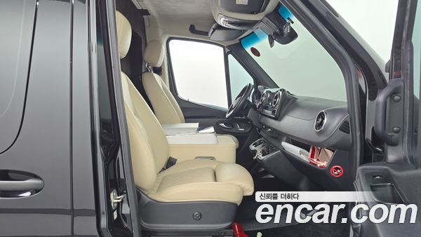 Mercedes-Benz Sprinter 2023, фото 16