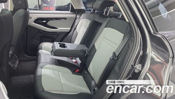 Land Rover Range Rover Evoque 2025, фото 5