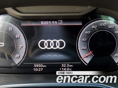 Audi Q3 2025, фото 8