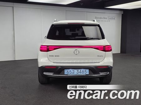 Mercedes-Benz EQB 2026, фото 4