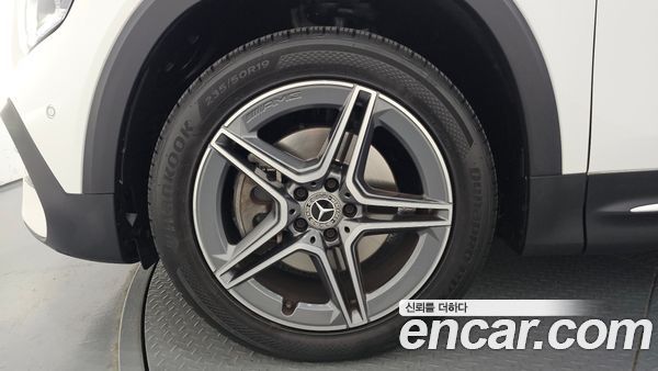 Mercedes-Benz GLB 2021, фото 5