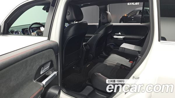 Mercedes-Benz GLB 2021, фото 12