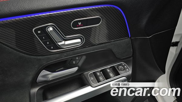 Mercedes-Benz GLB 2021, фото 18