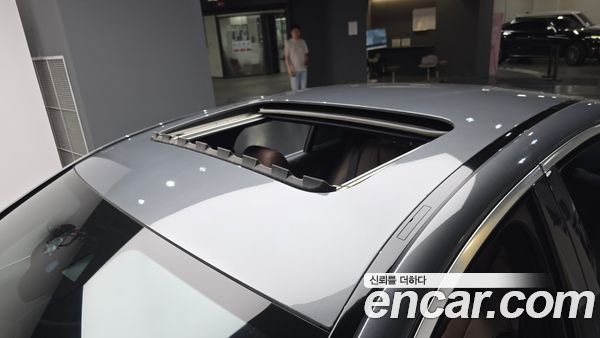 Mercedes-Benz E-Class 2021, фото 29