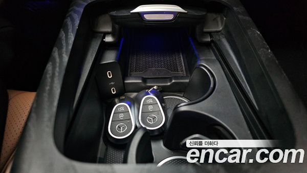 Mercedes-Benz E-Class 2024, фото 29