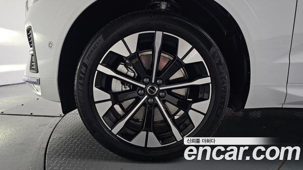 Volvo XC60 2026, фото 4