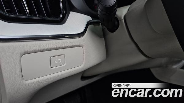 Volvo XC60 2026, фото 30