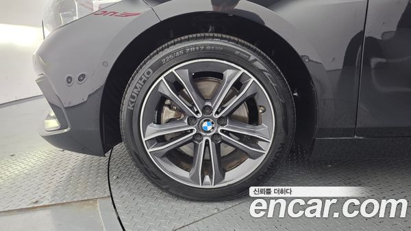 BMW 1 Series 2021, фото 5