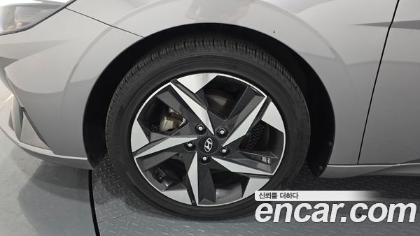 Hyundai Elantra 2021, фото 5