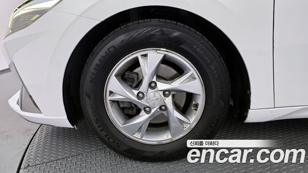 Hyundai Elantra 2021, фото 5