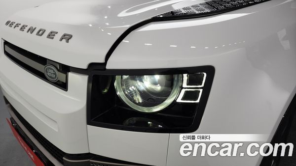 Land Rover Defender 2024, фото 8
