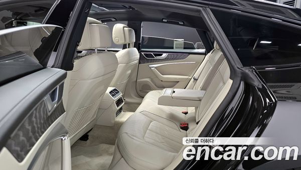 Audi A7 2025, фото 12
