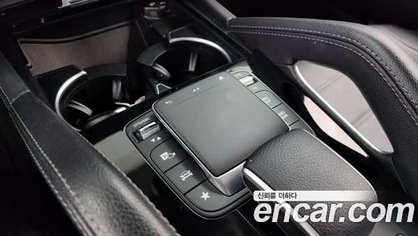 Mercedes-Benz GLE 2022, фото 30