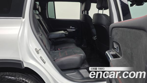 Mercedes-Benz GLB 2023, фото 12