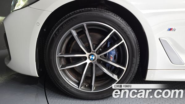 BMW 5 Series 2021, фото 5